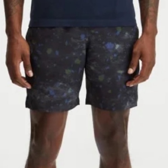 Fabletics fundamental speckled shorts - Picture 3 of 11